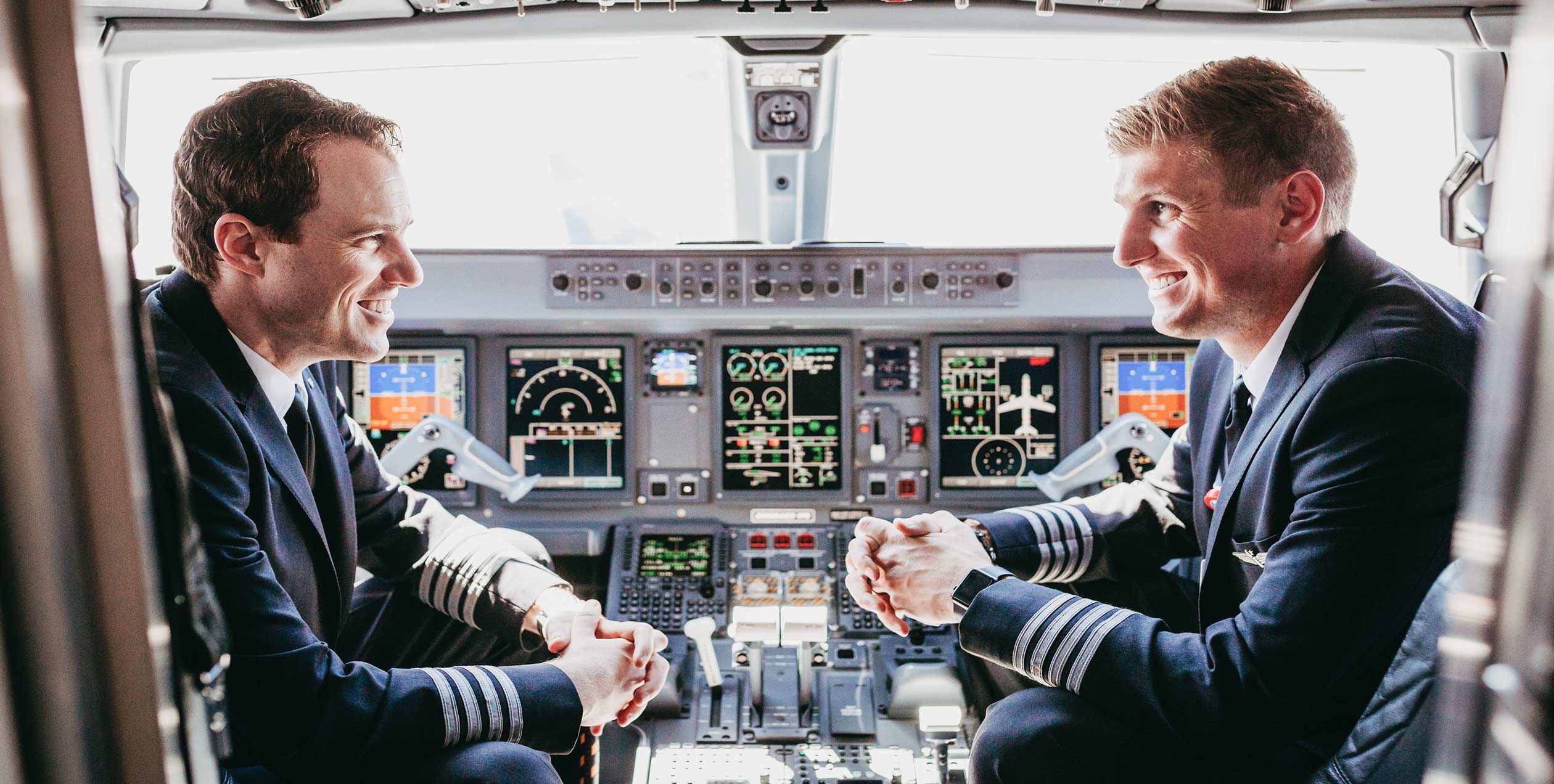 COMMERCIAL PILOT TRAINING IN THE USA Best Pilot Training Institute In 